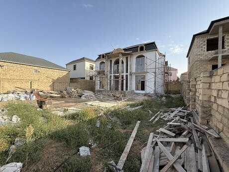 6 otaqlı həyət evi/bağ evi - Sumqayıt - 270 m²