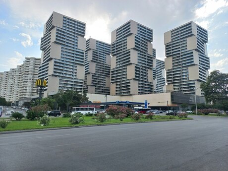 8 Noyabrda 2 otaqlı yeni tikili mənzil satılır, 67 m², 325 000 AZN, şəkil 2 / 12