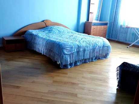4 otaqlı köhnə tikili - Sahil m. - 135 m²