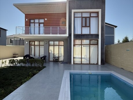 5 otaqlı həyət evi/bağ evi - Binə q. - 180 m²