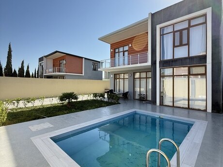 5 otaqlı həyət evi/bağ evi - Binə q. - 180 m²