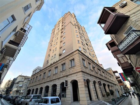 3 otaqlı yeni tikili - İçəri Şəhər m. - 110 m²