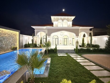 4 otaqlı həyət evi/bağ evi - Şüvəlan q. - 200 m²