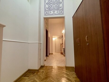 5 otaqlı ofis - Nizami m. - 110 m²