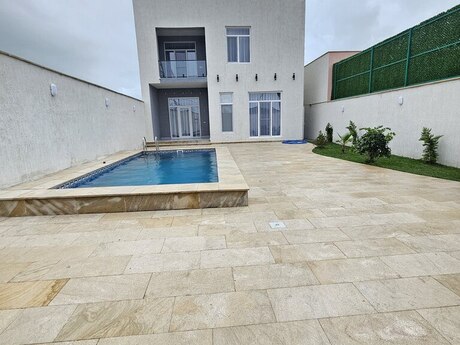 4 otaqlı həyət evi/bağ evi - Şüvəlan q. - 200 m²