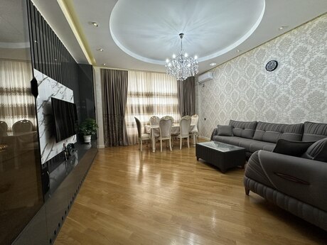 3 otaqlı mənzil, 147 m², Bakıxanov: 385 000 ₼ 2