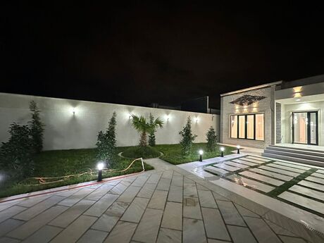 4 otaqlı həyət evi/bağ evi - Şüvəlan q. - 160 m²
