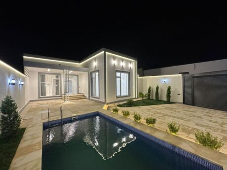 4 otaqlı həyət evi/bağ evi - Şüvəlan q. - 130 m²
