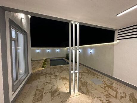 4 otaqlı həyət evi/bağ evi - Şüvəlan q. - 130 m²
