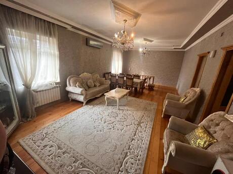 5 otaqlı həyət evi/bağ evi - İnşaatçılar m. - 200 m²