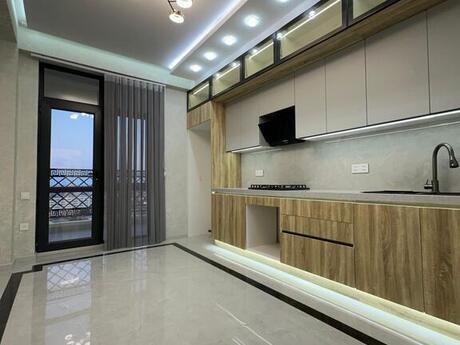 2-комн. новостройка - м. Кара Караев - 85 м²