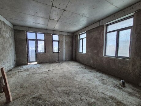 4 otaqlı yeni tikili - Nəsimi r. - 203 m²
