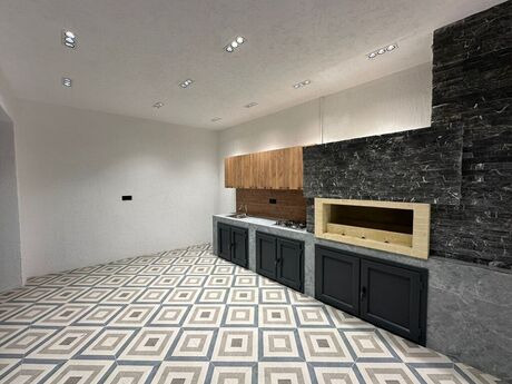 5 otaqlı həyət evi/bağ evi - Şüvəlan q. - 220 m²
