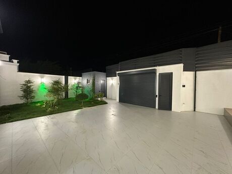 4 otaqlı həyət evi/bağ evi - Şüvəlan q. - 180 m²