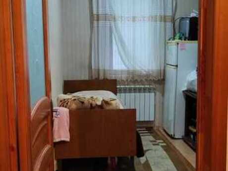 3 otaqlı köhnə tikili - Bakıxanov q. - 85 m²