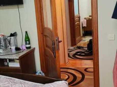 3 otaqlı köhnə tikili - Bakıxanov q. - 85 m²