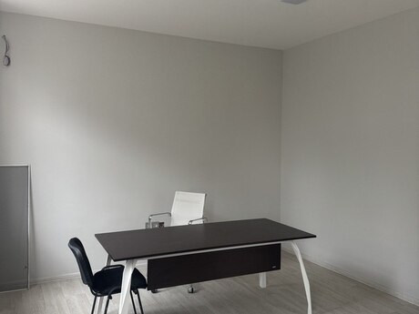 7 otaqlı ofis - Böyükşor q. - 175 m²