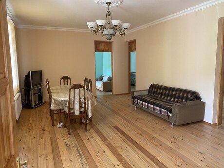 4 otaqlı həyət evi/bağ evi - Xızı - 280 m²