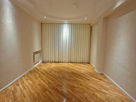 4 otaqlı yeni tikili - İnşaatçılar m. - 155 m²