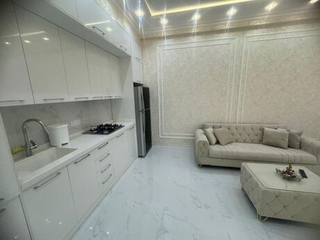 2-room apartment for rent, 65 m², 28 May: 1 000 ₼/mo 4