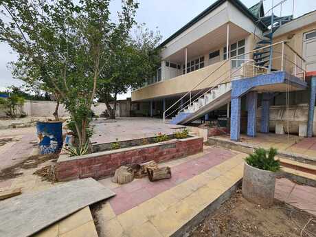 4 otaqlı həyət evi/bağ evi - Şüvəlan q. - 110 m²