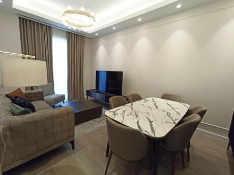 Elan №5517687 - Bakı, Ağ şəhər q., 3 otaqlı, 97 m², 3/7 mərtəbə