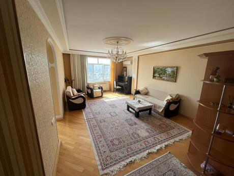 Elan №5517911 - Bakı, Memar Əcəmi m., 3 otaqlı, 135 m², 13/18 mərtəbə