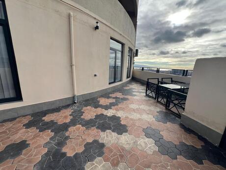 3-комн. новостройка - Ясамальский р. - 150 м²