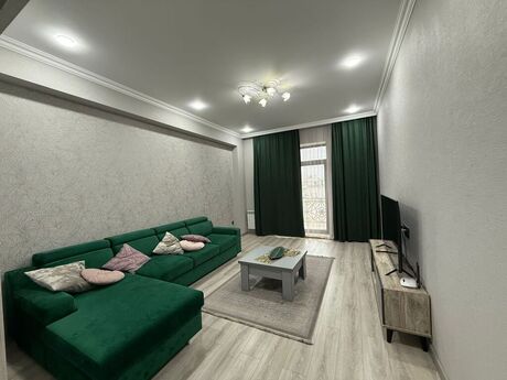 Elan №5519240 - Bakı, Ağ şəhər q., 2 otaqlı, 80 m², 5/7 mərtəbə