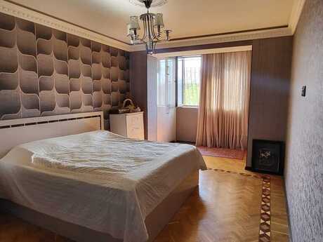 4 otaqlı köhnə tikili - İnşaatçılar m. - 110 m²