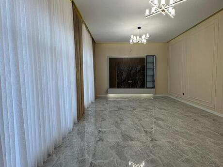 5 otaqlı həyət evi/bağ evi - Mərdəkan q. - 200 m²