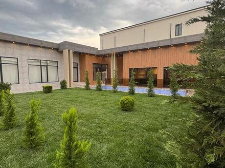 5 otaqlı həyət evi/bağ evi - Mərdəkan q. - 210 m²