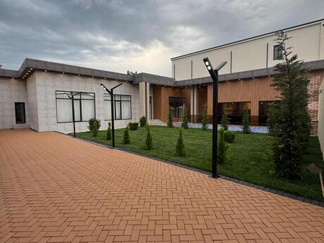 5 otaqlı həyət evi/bağ evi - Mərdəkan q. - 210 m²