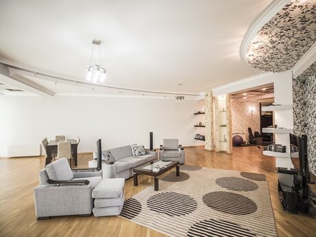 Kirayə 4 otaqlı mənzil, 240 m², Nəsimi: 3 000 ₼/ay 5