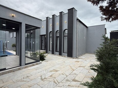 4 otaqlı həyət evi/bağ evi - Mərdəkan q. - 140 m²