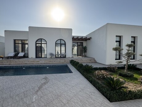 4 otaqlı həyət evi/bağ evi - Şüvəlan q. - 170 m²