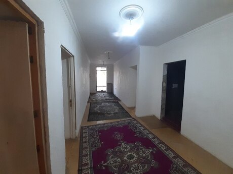 3 otaqlı həyət evi/bağ evi - Novxanı q. - 150 m²