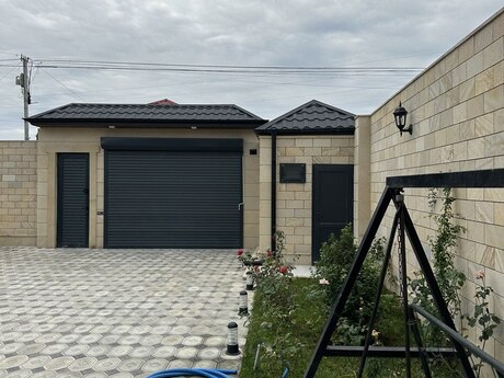 4 otaqlı həyət evi/bağ evi - Buzovna q. - 150 m²