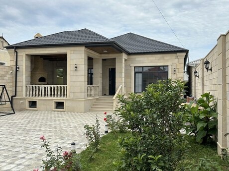 4 otaqlı həyət evi/bağ evi - Buzovna q. - 150 m²