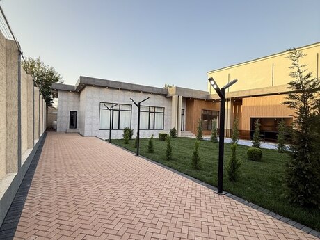 5 otaqlı həyət evi/bağ evi - Mərdəkan q. - 220 m²