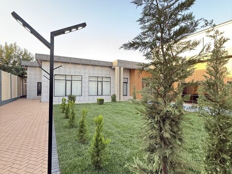 5 otaqlı həyət evi/bağ evi - Mərdəkan q. - 220 m²