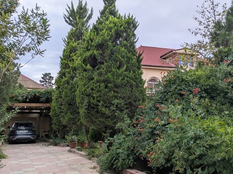 5 otaqlı həyət evi/bağ evi - Nardaran q. - 240 m²