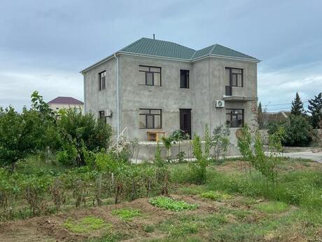 4 otaqlı həyət evi/bağ evi - Albalılıq q. - 320 m²