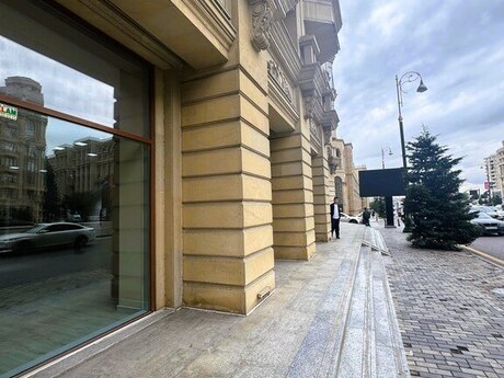 Объект - м. Нариман Нариманов - 180 м²