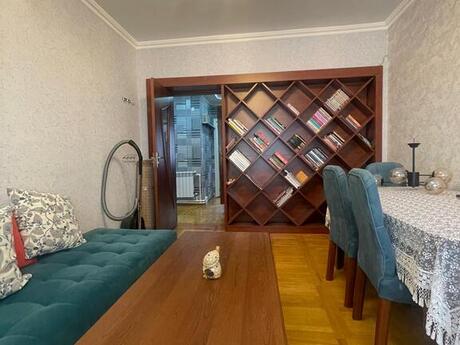 3 otaqlı köhnə tikili - Şah İsmayıl Xətai m. - 80 m²
