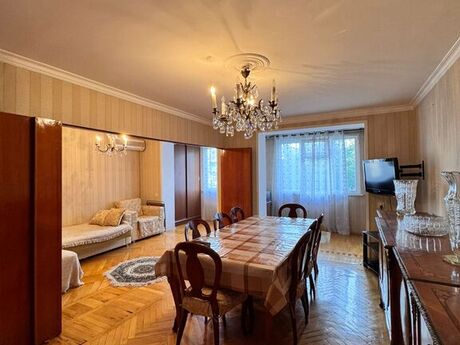 3 otaqlı köhnə tikili - Nizami m. - 75 m²