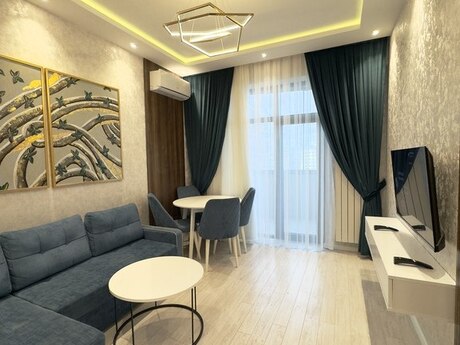 2-комн. новостройка - Насиминский  р. - 60 м²