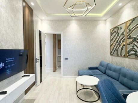 2-комн. новостройка - Насиминский  р. - 60 м²