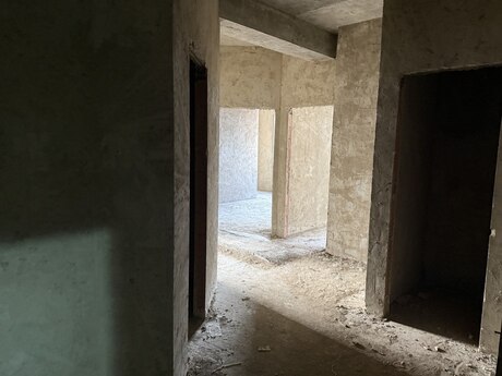 3 otaqlı yeni tikili - Bakıxanov q. - 106 m²