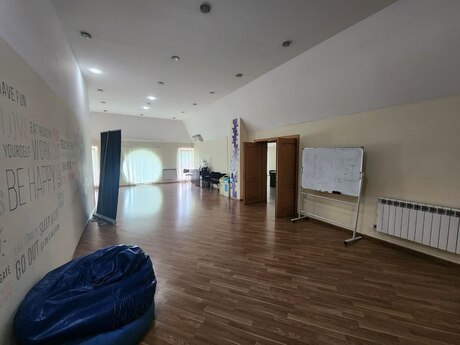 7 otaqlı ofis - Nizami m. - 400 m²